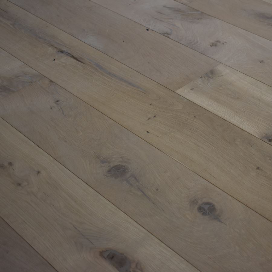 C30 – Eiken lamelparket, Licht Rustiek, 235 mm, Onbehandeld