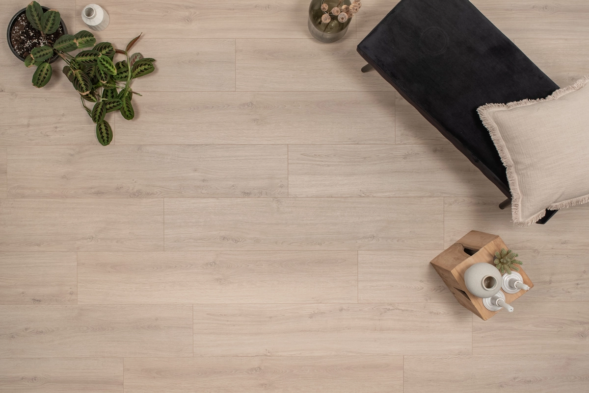 Floer Steden Laminaat Waterford Witbeige Eiken sfeer topdown groot.webp