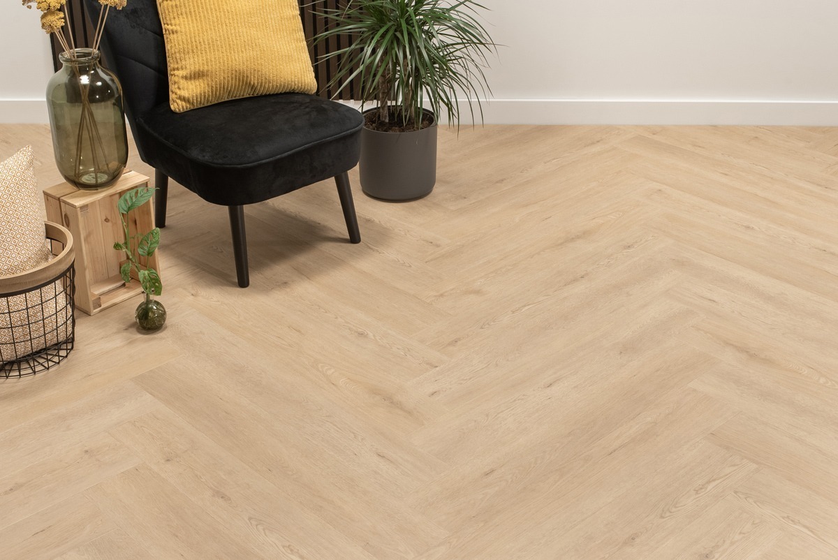 Floer Walvisgraat Click PVC Gaia Grijsbeige sfeer front boven.jpg